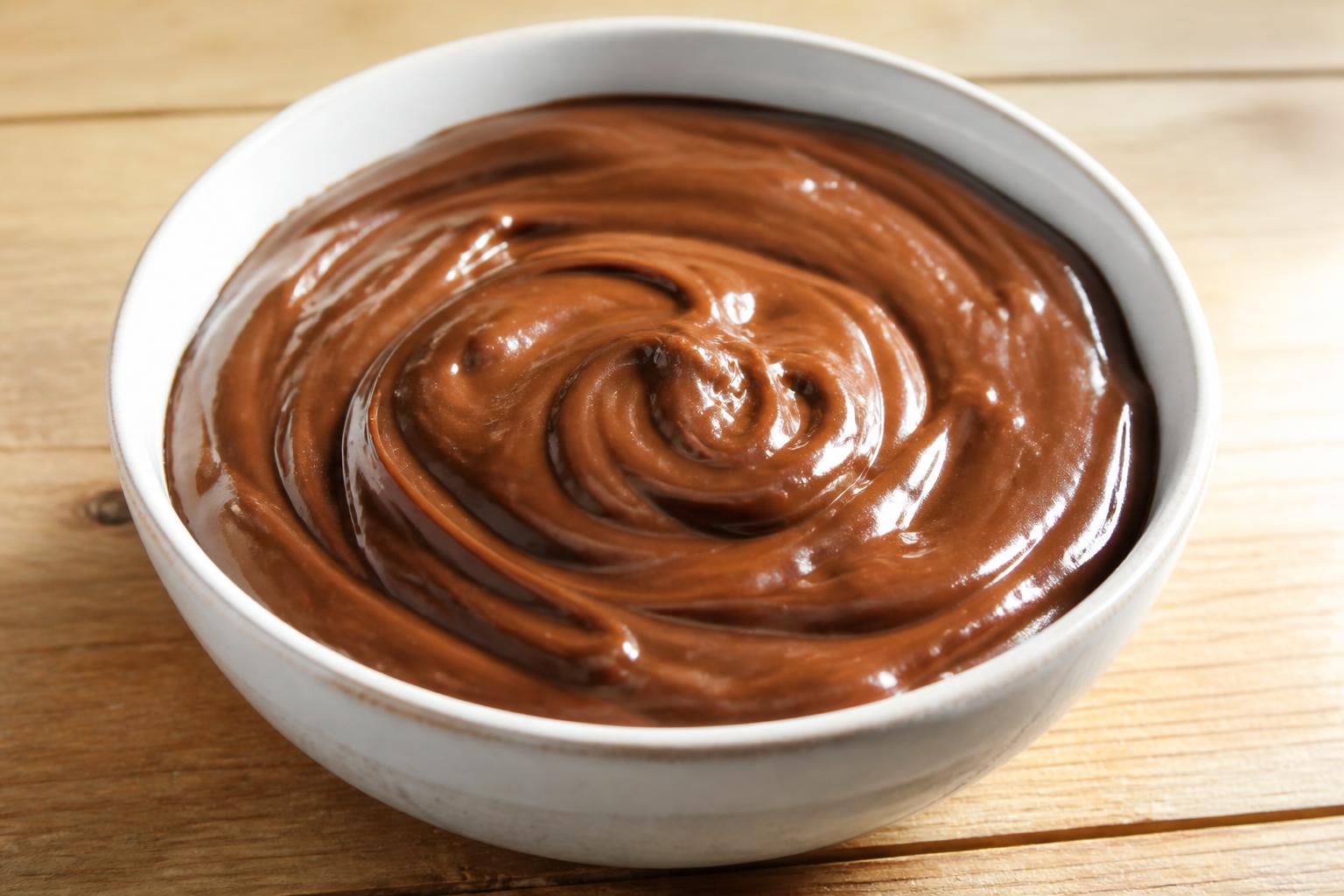 découvrez notre recette facile et rapide de béchamel au chocolat onctueuse, parfaite pour sublimer vos desserts et plats gourmands avec une touche délicate et savoureuse.