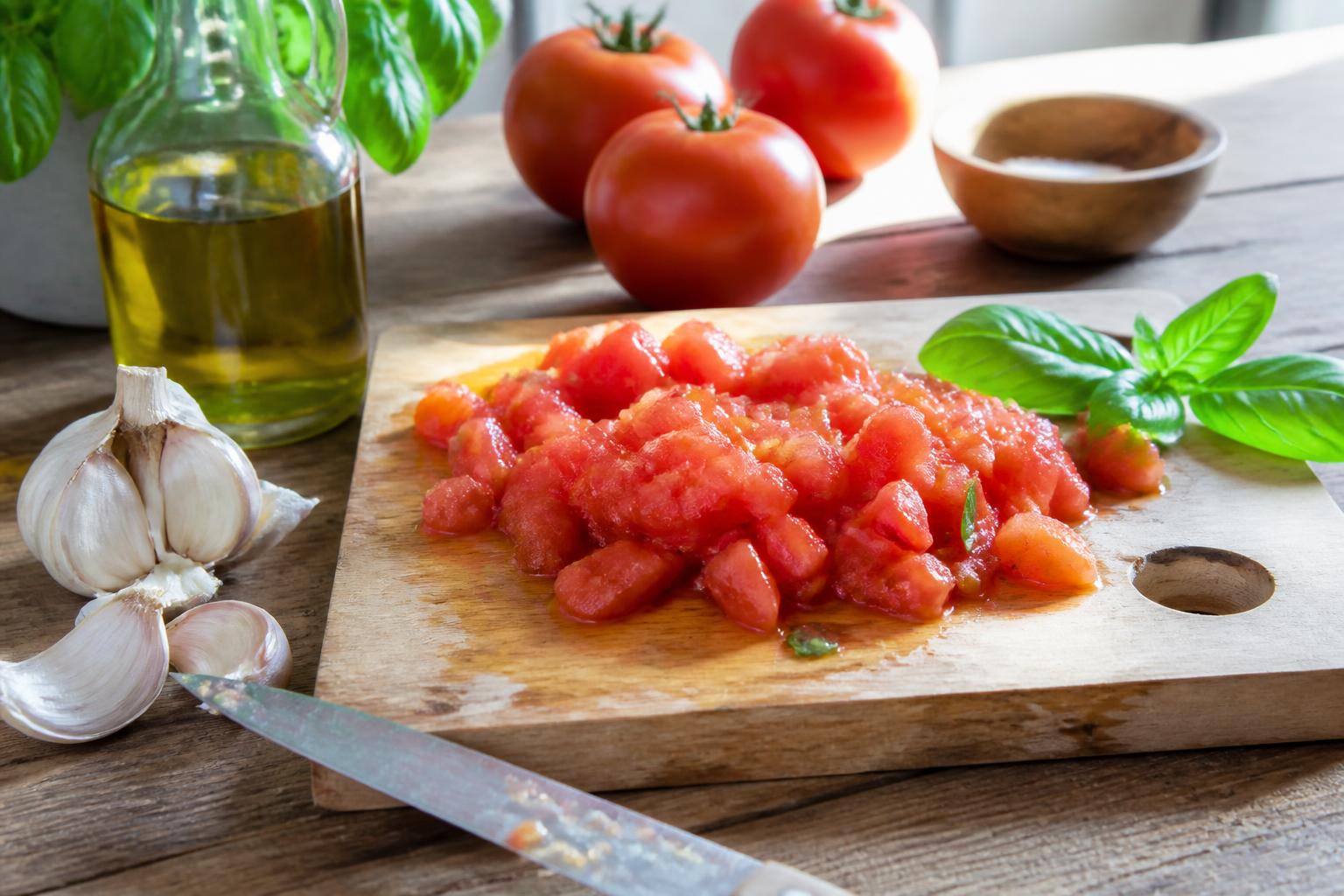 découvrez notre recette simple et savoureuse de concassé de tomate fraîche maison, idéale pour sublimer vos plats d'été avec des ingrédients naturels.