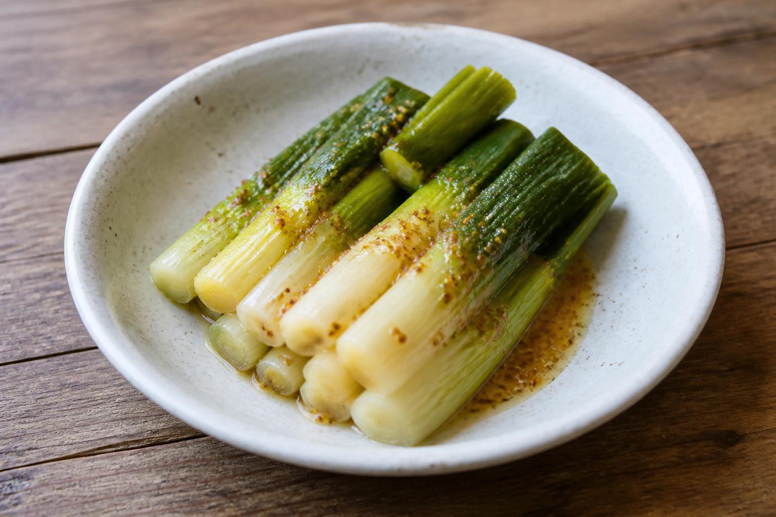 découvrez la recette traditionnelle des poireaux vinaigrette à l'ancienne, un plat simple et savoureux parfait pour une entrée fraîche et authentique.